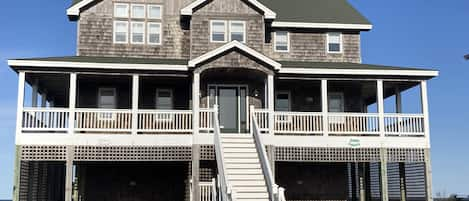 Beautiful home with elevator right on the water