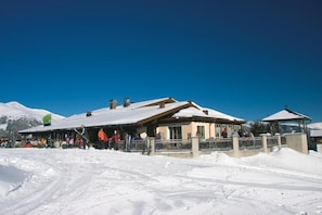 Außenseite Ferienhaus [Winter]