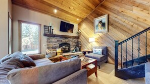 Living Room, Indoors, Room, Couch, Furniture