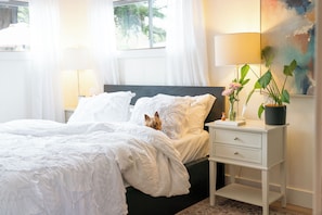 Master bedroom has a queen size bed and we only use the finest natural fibers.