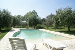 Schwimmbad des Ferienhauses
