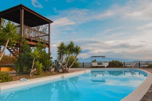 Holiday Home Swimming Pool