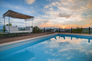 Holiday Home Swimming Pool