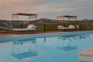 Holiday Home Swimming Pool