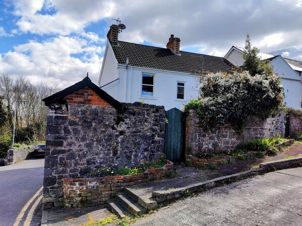 The back of the cottage . 