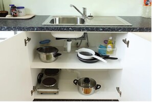 Well equipped kitchenette 