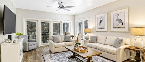 8103 Wendover Dunes | Living Room