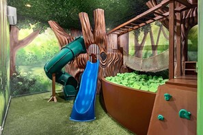 Treehouse Play Room