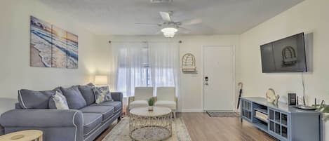 Clearwater Vacation Rental | 2BR | 1.5BA | 1,150 Sq Ft | 1 Step Required