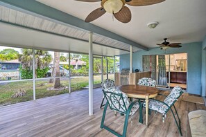 Screened Lanai | Gas Grill & Charcoal Grills | Single-Story Home