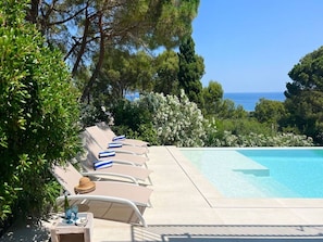 Swimming Pool, Outdoor Furniture, Resort, Shade, Sunlounger, Eco Hotel, Leisure, Garden, Tropics, Chair