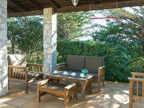 Möbel, Pflanze, Holz, Schatten, Baum, Tabelle, Interior Design, Gartenmöbel, Hütte, Freizeit
