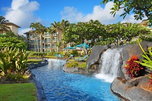 waipouli_beach_resort_pool6