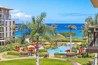 Maui Resort Rentals: Honua Kai Hokulani 437 - Spacious 4th Floor Partial Ocean View Studio!