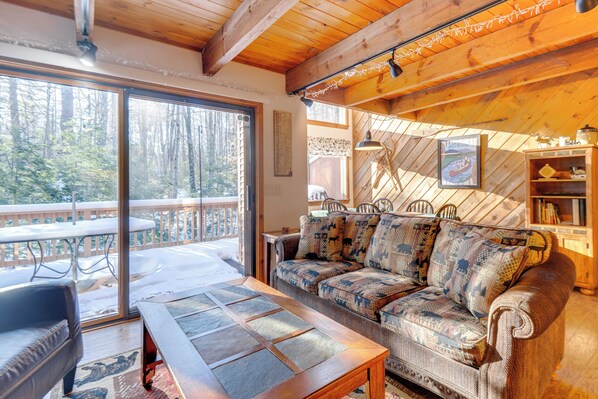North Conway Vacation Rental | 3BR | 2BA | 1,980 Sq Ft | 8 Steps Required