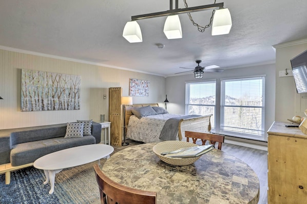 Brian Head Vacation Rental | Studio | 1BA | Stairs Required | 450 Sq Ft