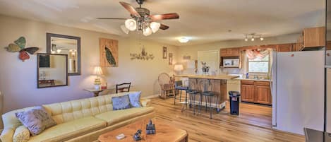 Meadowview Vacation Rental | 2BR | 1BA | Step-Free Access | 1,000 Sq Ft