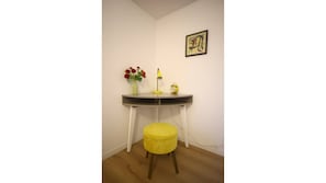 Coin bureau dans la chambre parentale