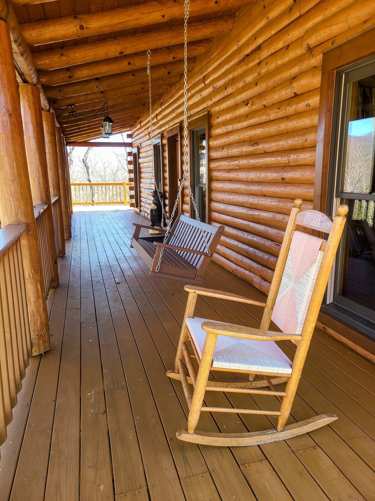 Private Mountain Log Home