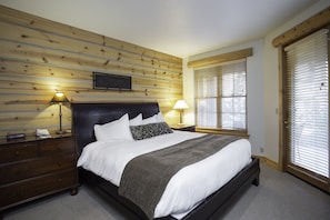 Furniture, Bedroom, Room, Indoors, Bed