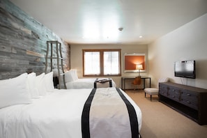Bedroom, Room, Indoors, Furniture, Bed