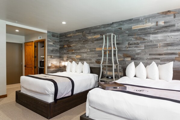 Bedroom, Room, Indoors, Pillow, Cushion