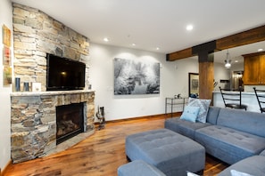 Flooring, Furniture, Indoors, Couch, Living Room