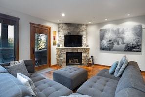 Furniture, Living Room, Indoors, Room, Couch
