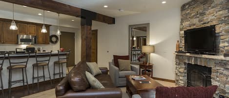 Living Room, Room, Indoors, Couch, Furniture