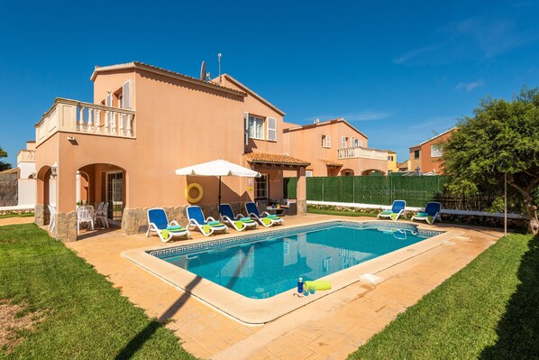  Villa Llevant by EscapeHome, Swimming pool
