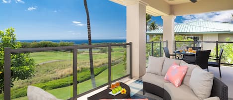 Welcome to "Mauna Kea Sunsets". Sweeping panoramic ocean views and sunsets.