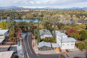 Head down the paved trail ride outside your door to the Sacramento River Trail