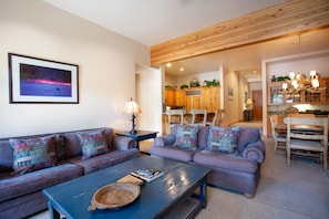 Living Room, Room, Indoors, Couch, Furniture