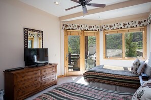 Ceiling Fan, Screen, Home Decor, Bed, Furniture