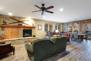 Couch, Furniture, Living Room, Room, Indoors