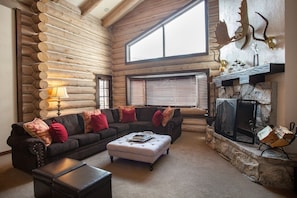 Furniture, Living Room, Room, Indoors, Couch