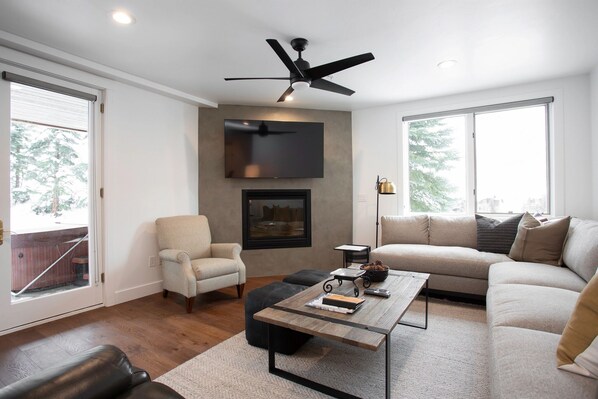 Furniture, Ceiling Fan, Table, Coffee Table, Living Room