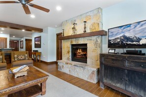 Fireplace, Indoors, Screen, Hearth, Living Room
