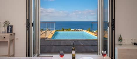 Living Room, full view to the sea