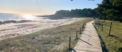 Plage de Roaliguen