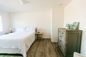 2nd bedroom with Queen bed and no bathroom