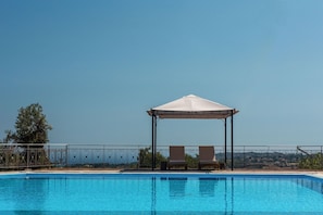 Utomhuspool