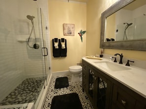 The Strand Room Bathroom