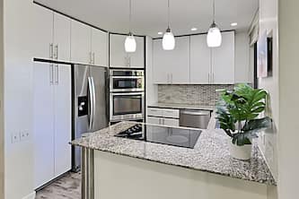 *STUNNING IN WAILEA*FULLY REMODELED & LARGE PRIVATE LANAI