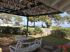 Uninterrupted sea view from under the garden Pergola