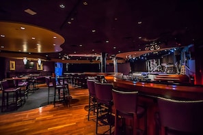 Bar (in der Unterkunft)