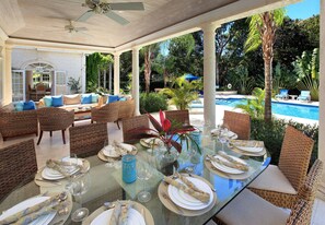 Outdoor dining