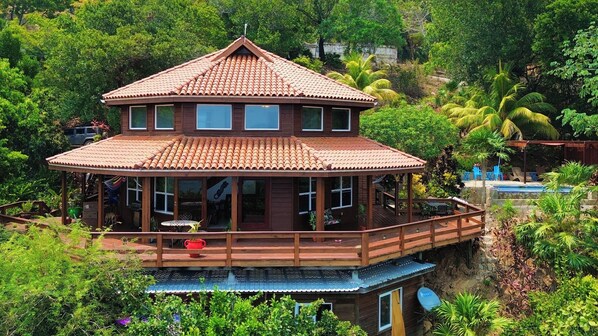 Villa con Vista 