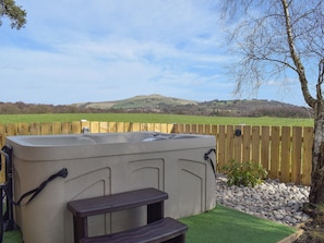Hot tub | Pinewood Cabin, Dunfermline