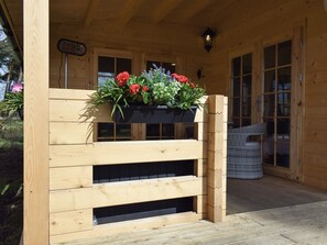 Outdoor area | Pinewood Cabin, Dunfermline